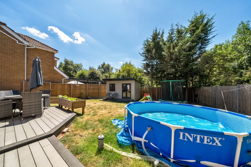 4 bedroom House for Sale Eisenhower Road, Shefford, Bedfordshire