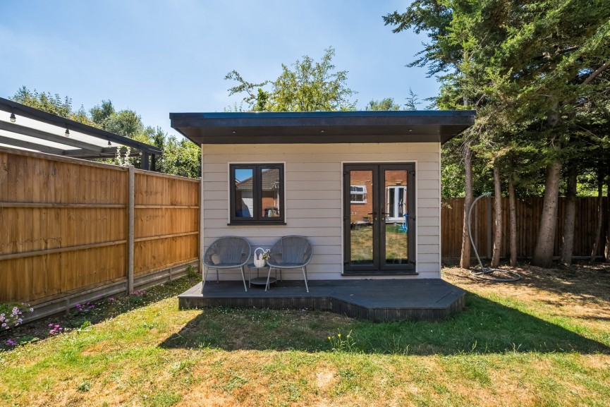 4 bedroom House for Sale Eisenhower Road, Shefford, Bedfordshire