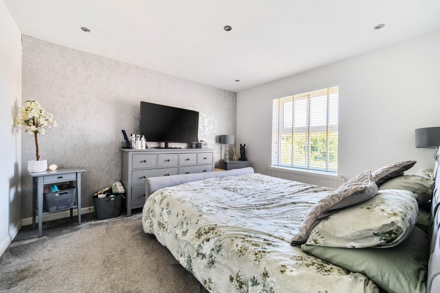 4 bedroom House for Sale Eisenhower Road, Shefford, Bedfordshire