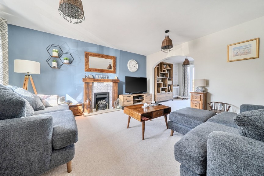 3 bedroom House for Sale Webber Close, Shefford, Bedfordshire