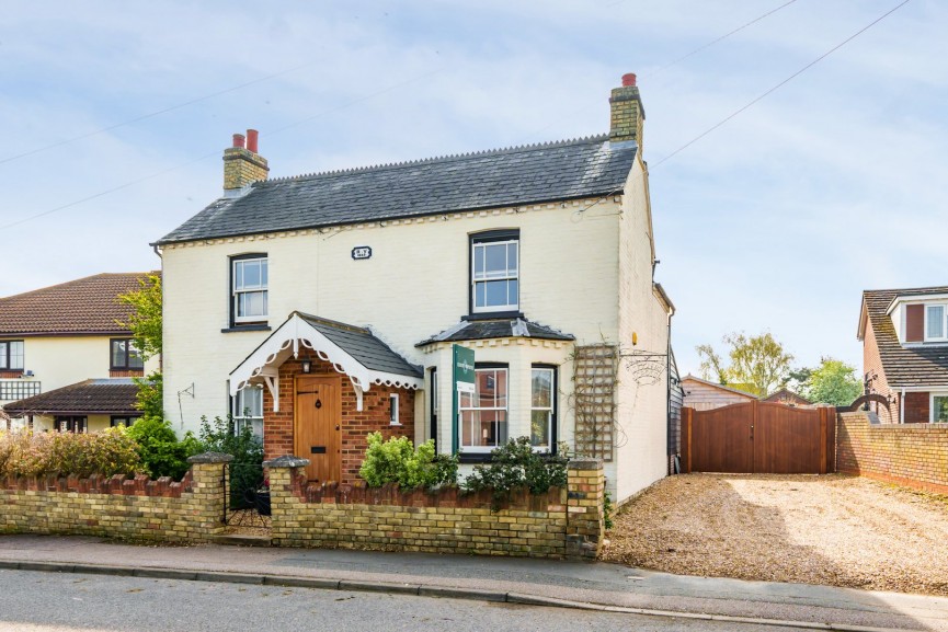 High Street, Meppershall, Bedfordshire