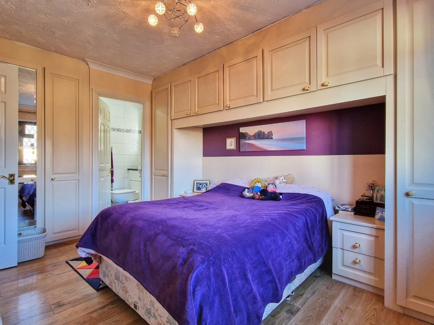 4 bedroom House for Sale Ampthill, Bedfordshire