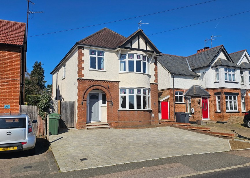 4 bedroom House for Sale Maulden, Bedford
