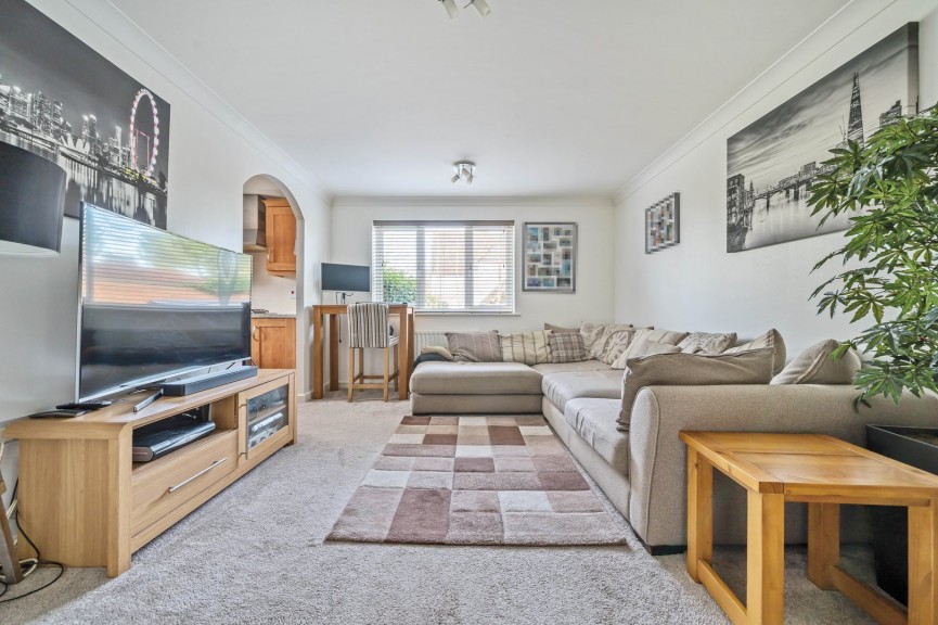 2 bedroom Flat for Sale Weston Way, Baldock, Hertfordshire