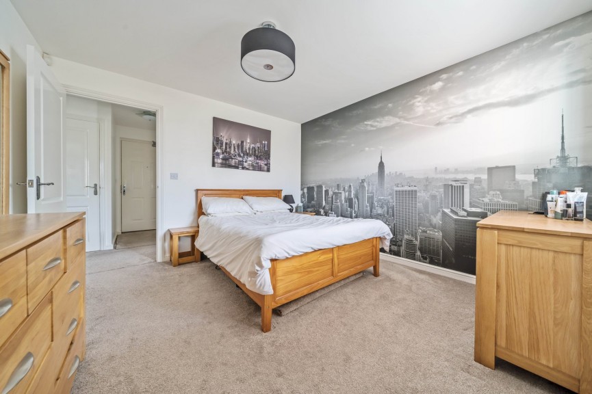 2 bedroom Flat for Sale Weston Way, Baldock, Hertfordshire
