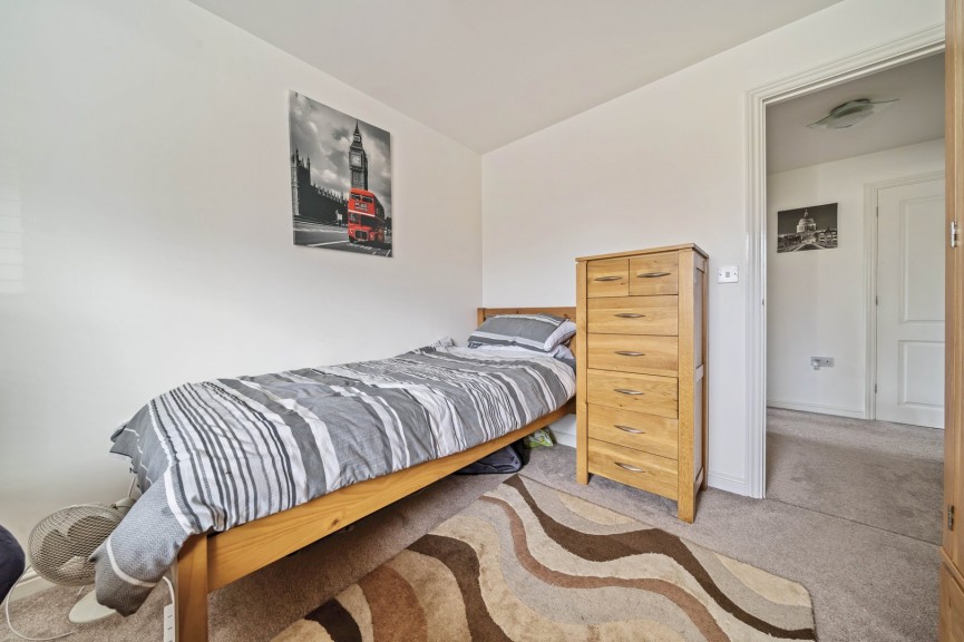 2 bedroom Flat for Sale Weston Way, Baldock, Hertfordshire