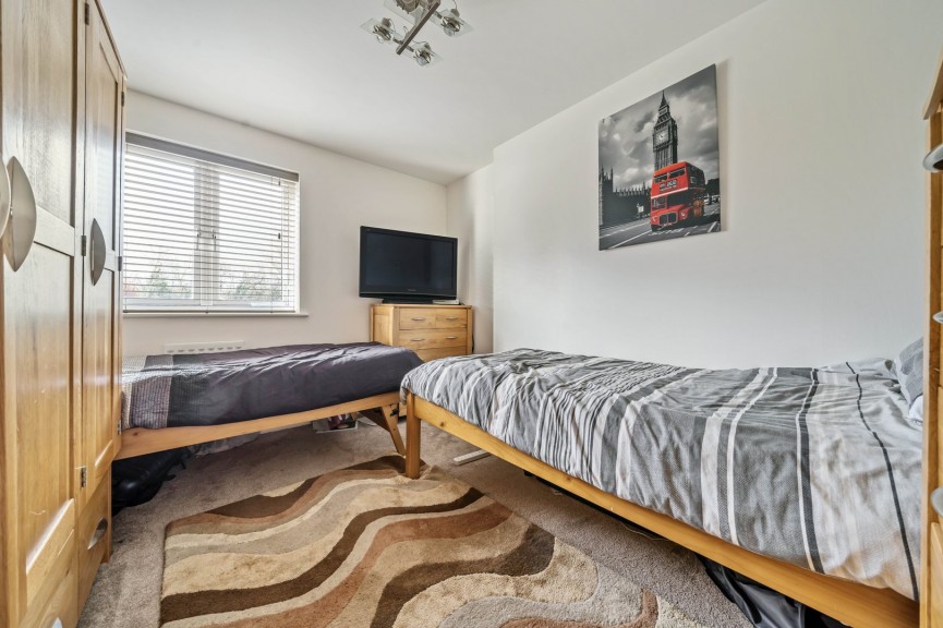2 bedroom Flat for Sale Weston Way, Baldock, Hertfordshire