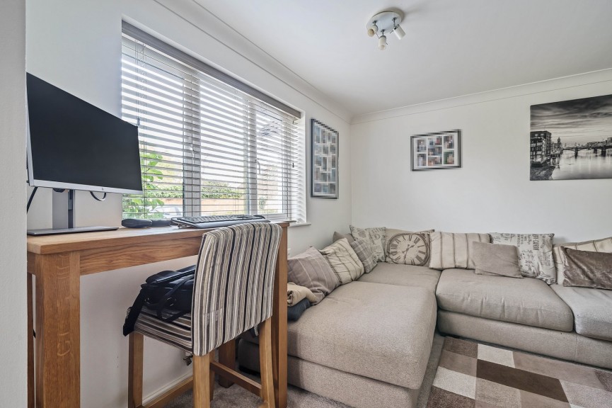 2 bedroom Flat for Sale Weston Way, Baldock, Hertfordshire