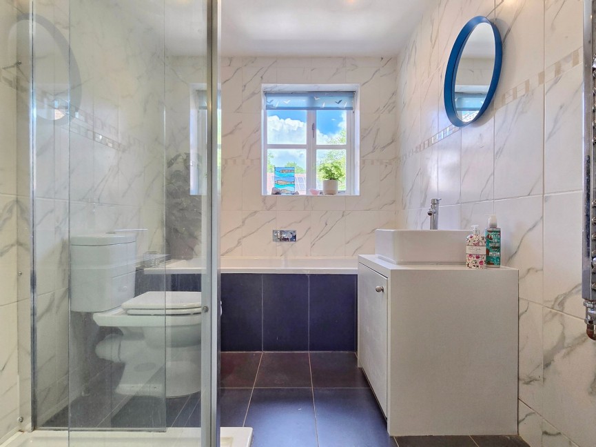 4 bedroom House for Sale Ampthill, Bedford