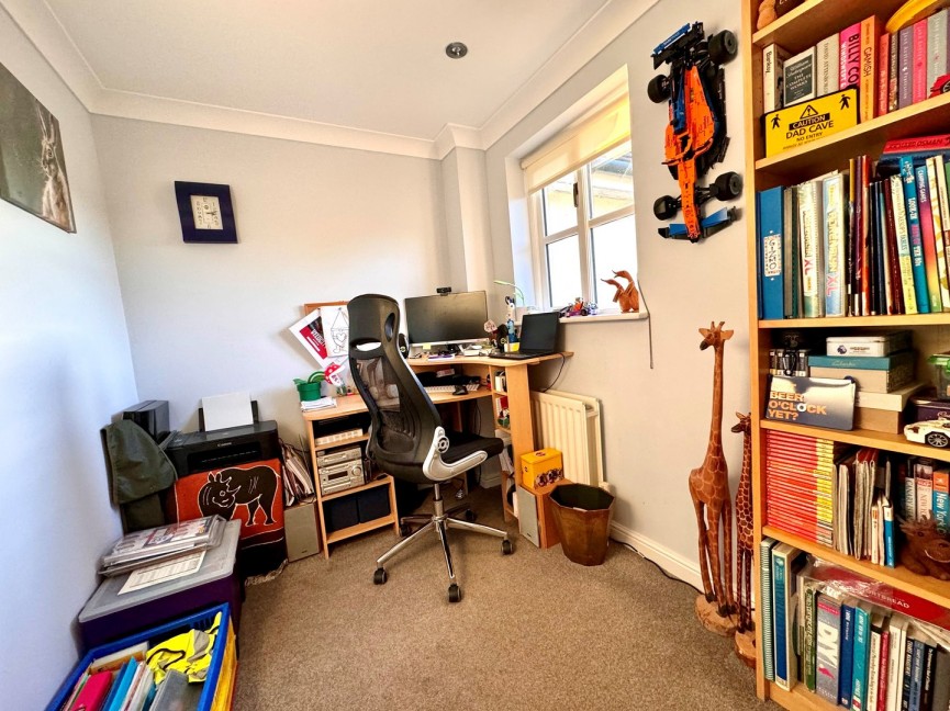 4 bedroom House for Sale Colbron Close, ASHWELL, Herts