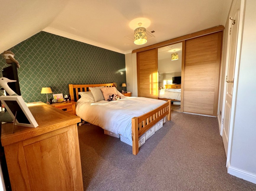 4 bedroom House for Sale Colbron Close, ASHWELL, Herts