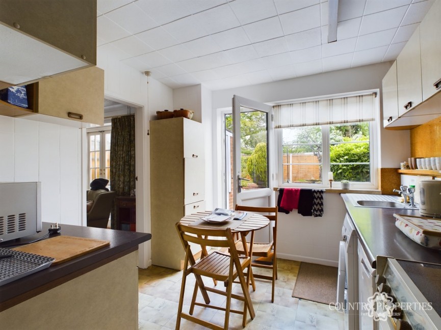 3 bedroom House for Sale Howlands, Welwyn Garden City, Hertfordshire