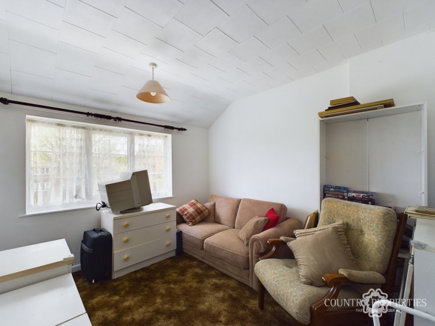 3 bedroom House for Sale Howlands, Welwyn Garden City, Hertfordshire