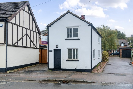 Station Road, Toddington, Bedfordshire