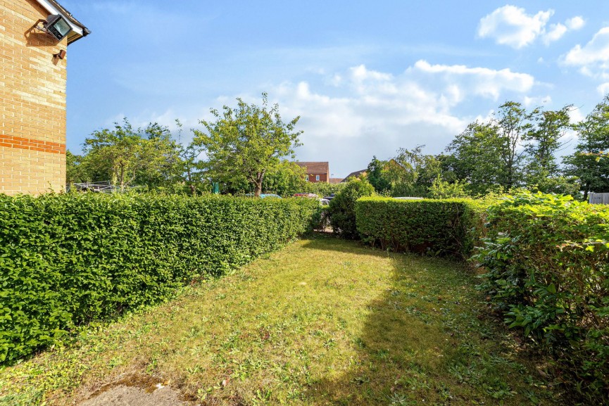 2 bedroom House for Sale Station Road, Langford