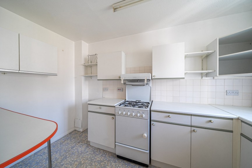 2 bedroom House for Sale Station Road, Langford