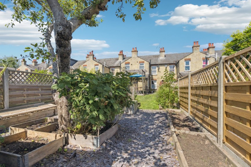 2 bedroom House for Sale Balmoral Road, Hitchin, Hertfordshire