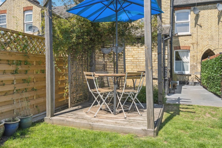 2 bedroom House for Sale Balmoral Road, Hitchin, Hertfordshire