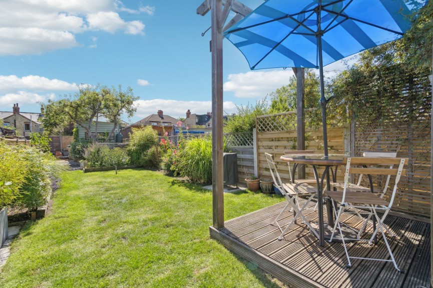 2 bedroom House for Sale Balmoral Road, Hitchin, Hertfordshire