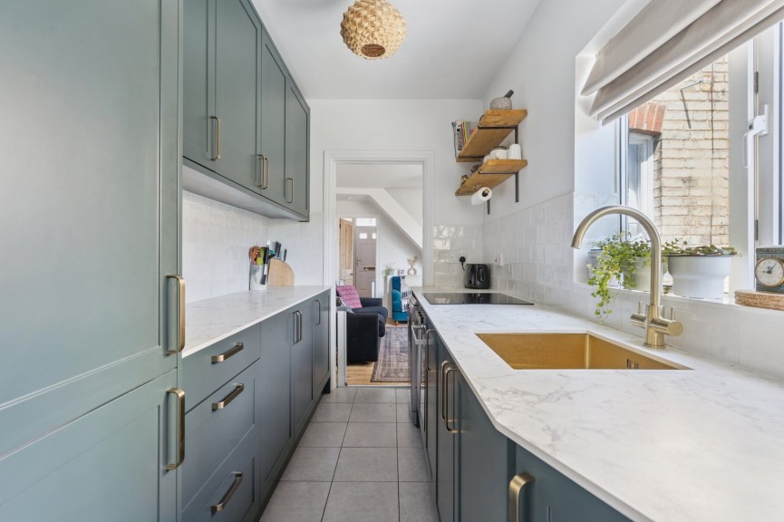2 bedroom House for Sale Balmoral Road, Hitchin, Hertfordshire
