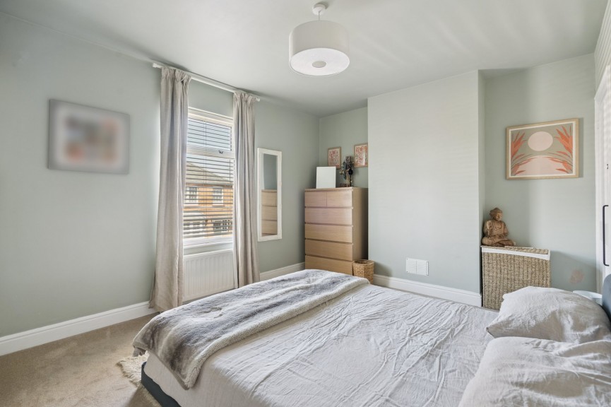 2 bedroom House for Sale Balmoral Road, Hitchin, Hertfordshire