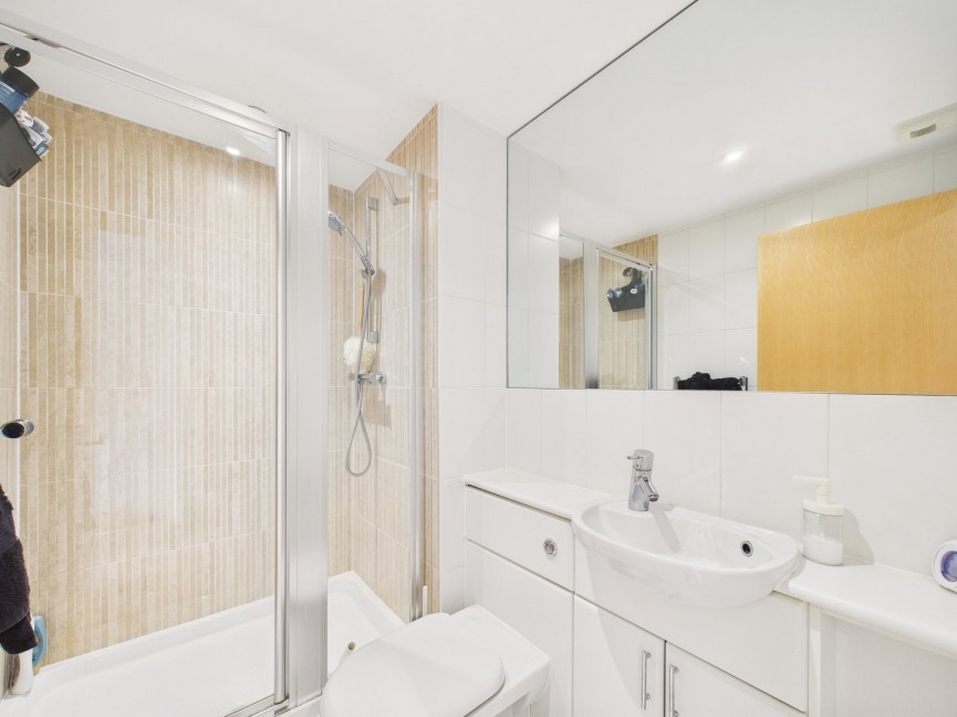 2 bedroom Flat for Sale Bridge Street, Hitchin, Hertfordshire
