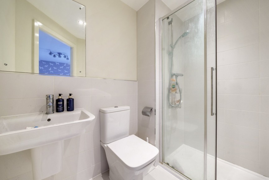 4 bedroom House for Sale Viking Meadow, Shefford, Bedfordshire