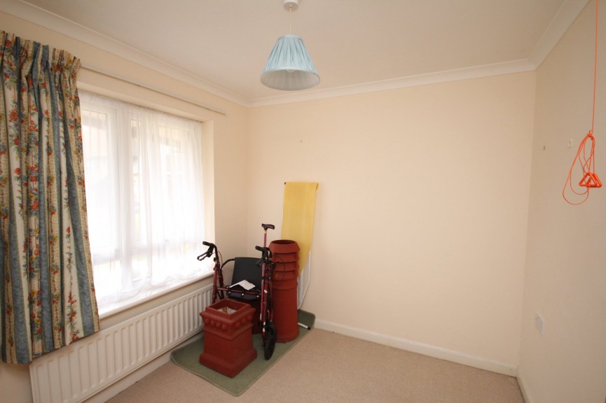 2 bedroom Flat for Sale Norton Road, Letchworth Garden City, Hertfordshire