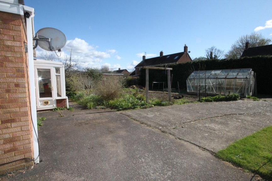 3 bedroom Bungalow for Letting Stockbridge Road, Clifton, Bedfordshire