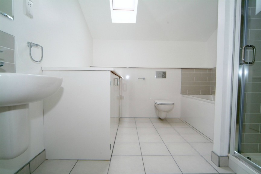 2 bedroom Flat for Letting London Road, Knebworth, Hertfordshire