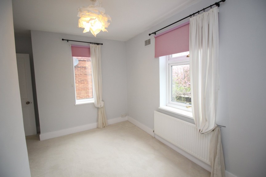 2 bedroom House for Letting Heathfield Road, Hitchin, Hertfordshire