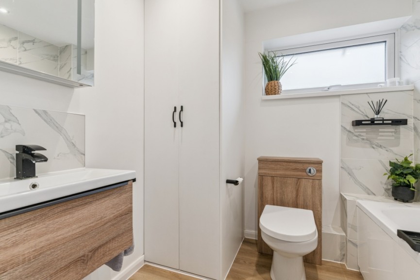 3 bedroom House for Sale Westbury Close, Hitchin, Hertfordshire