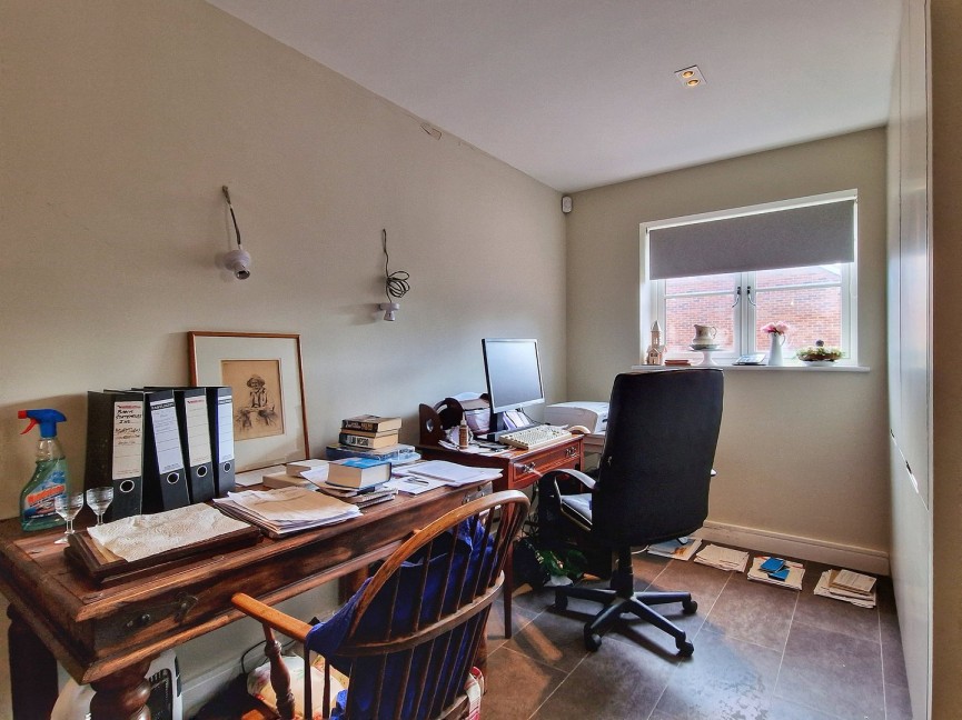 4 bedroom House for Sale Ampthill, Bedfordshire