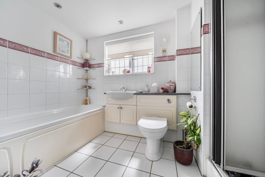 4 bedroom House for Sale Greenfield Road, Westoning, Bedfordshire