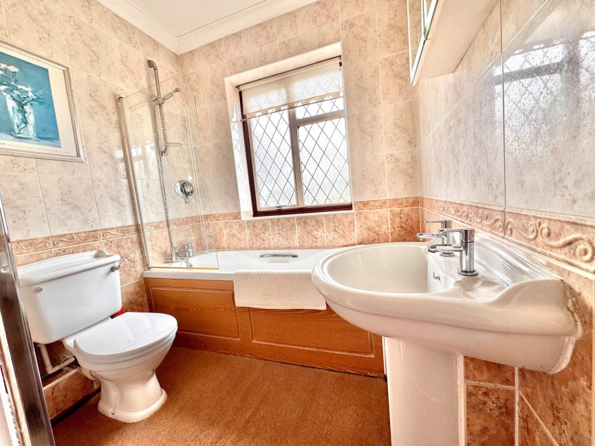 3 bedroom House for Sale London Road, Baldock, Hertfordshire