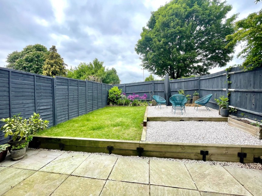 2 bedroom House for Sale Icknield Way East, Baldock, Hertfordshire
