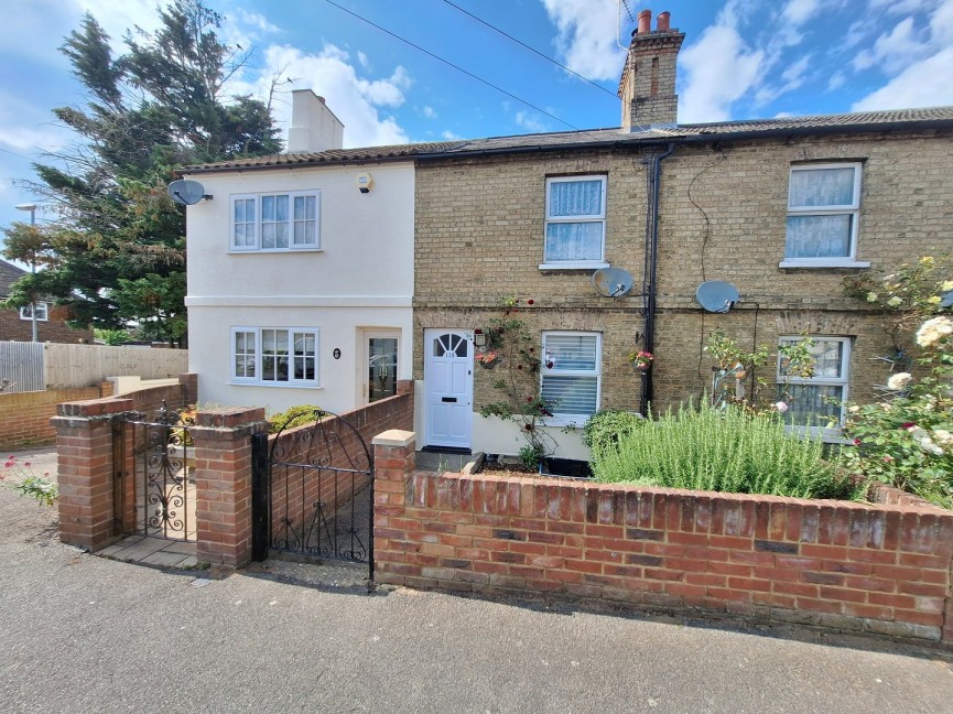 2 bedroom House for Sale Potton Road, Biggleswade, Bedfordshire