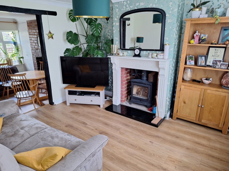 2 bedroom House for Sale Potton Road, Biggleswade, Bedfordshire