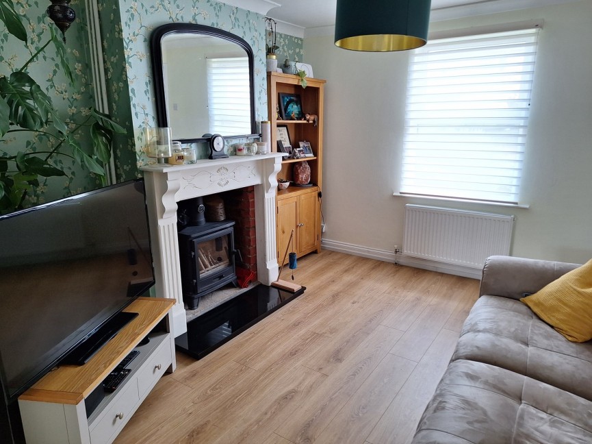2 bedroom House for Sale Potton Road, Biggleswade, Bedfordshire