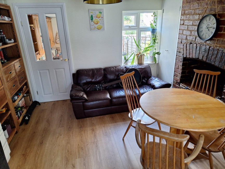 2 bedroom House for Sale Potton Road, Biggleswade, Bedfordshire