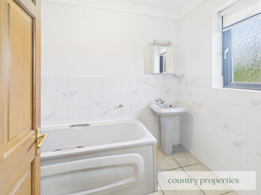 2 bedroom House for Sale Harvest Court, Welwyn, Hertfordshire
