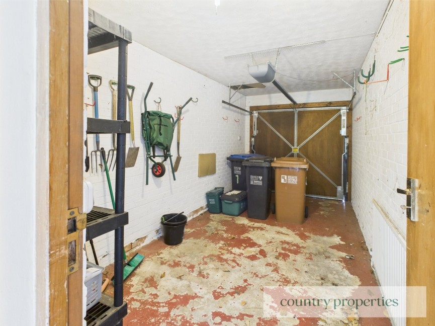 2 bedroom House for Sale Harvest Court, Welwyn, Hertfordshire