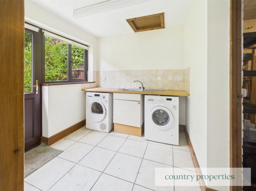 2 bedroom House for Sale Harvest Court, Welwyn, Hertfordshire