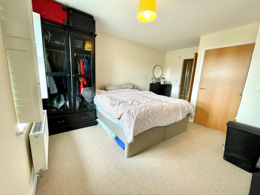 3 bedroom House for Sale Tynan Close, Royston, Hertfordshire