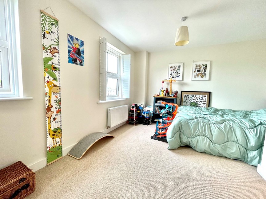 3 bedroom House for Sale Tynan Close, Royston, Hertfordshire