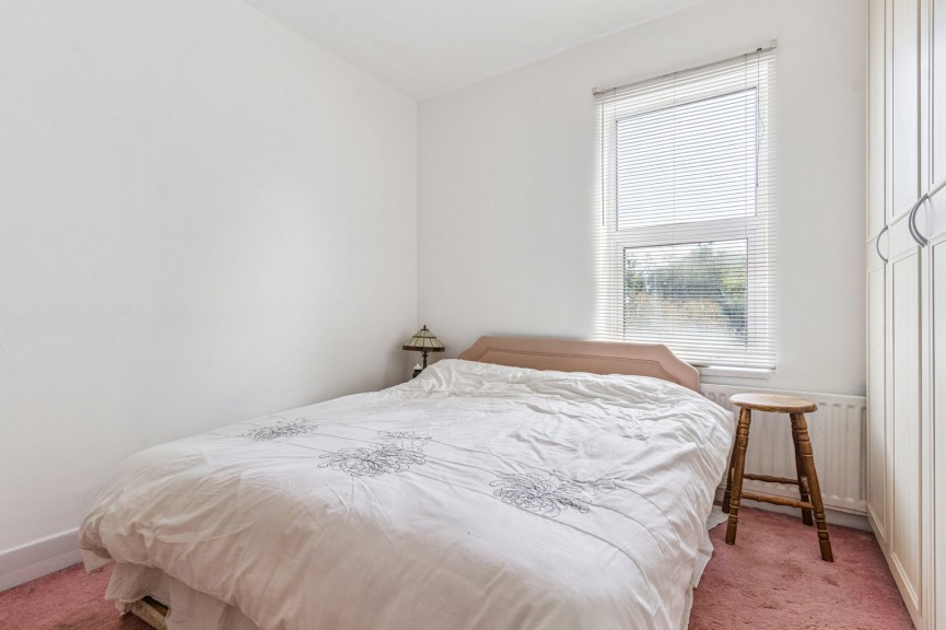 3 bedroom House for Sale Lancaster Road, Hitchin, Hertfordshire