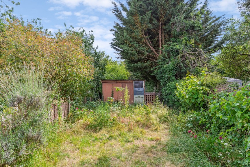 3 bedroom House for Sale Lancaster Road, Hitchin, Hertfordshire
