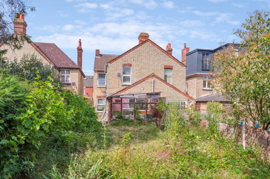 3 bedroom House for Sale Lancaster Road, Hitchin, Hertfordshire