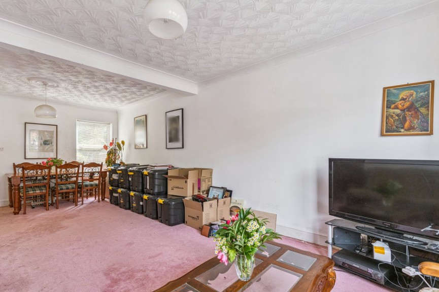 3 bedroom House for Sale Lancaster Road, Hitchin, Hertfordshire