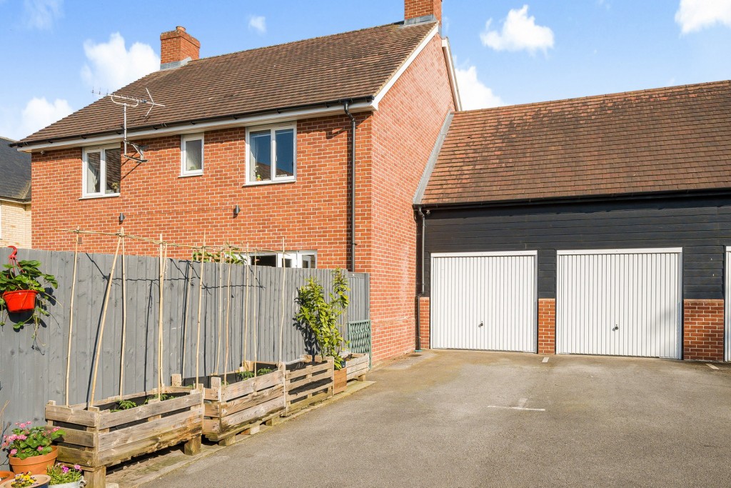Valerian Way, STOTFOLD, Bedfordshire